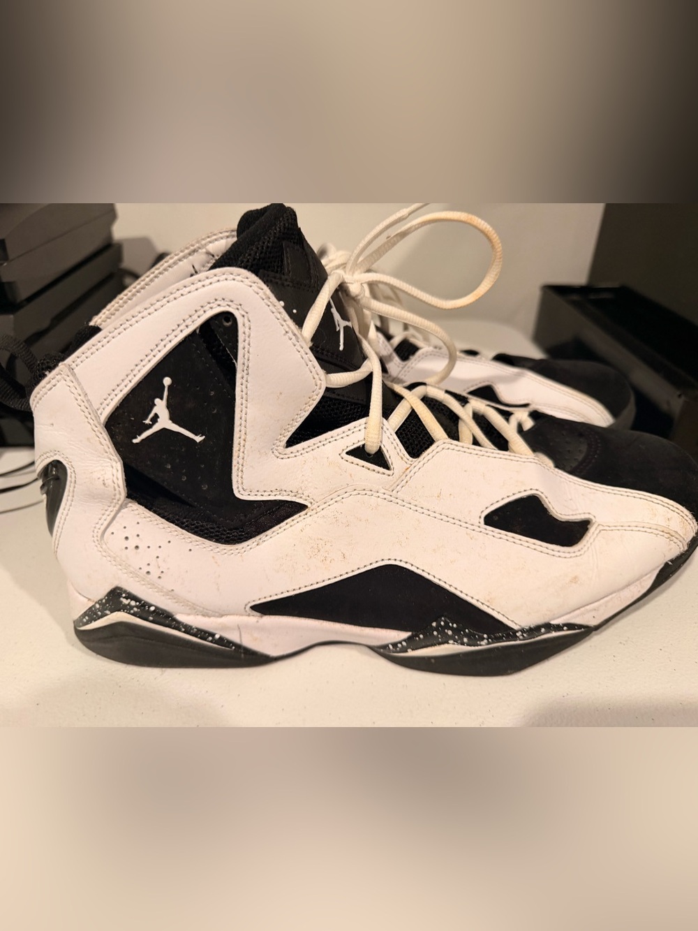 Jordan True Flight Oreo - Picture 3 of 11